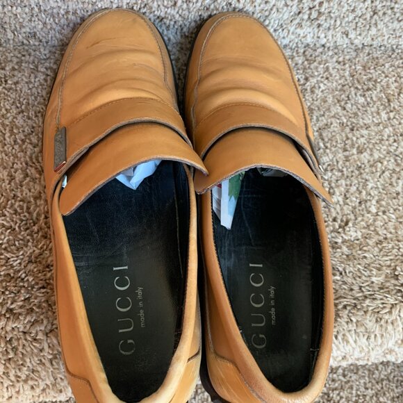 Gucci Men\'s Tan Leather Loafers . Size 8.5 D. In good condition with signs of us main image 5